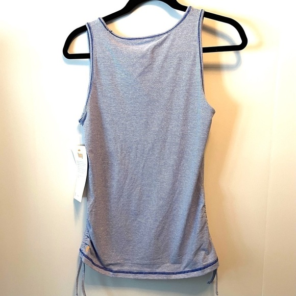 Sleeveless dashing stripe tank - Picture 2 of 5